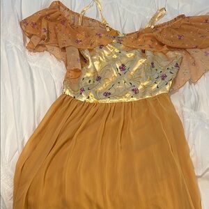 NWT Her Universe Padme Amidala dress picnic large